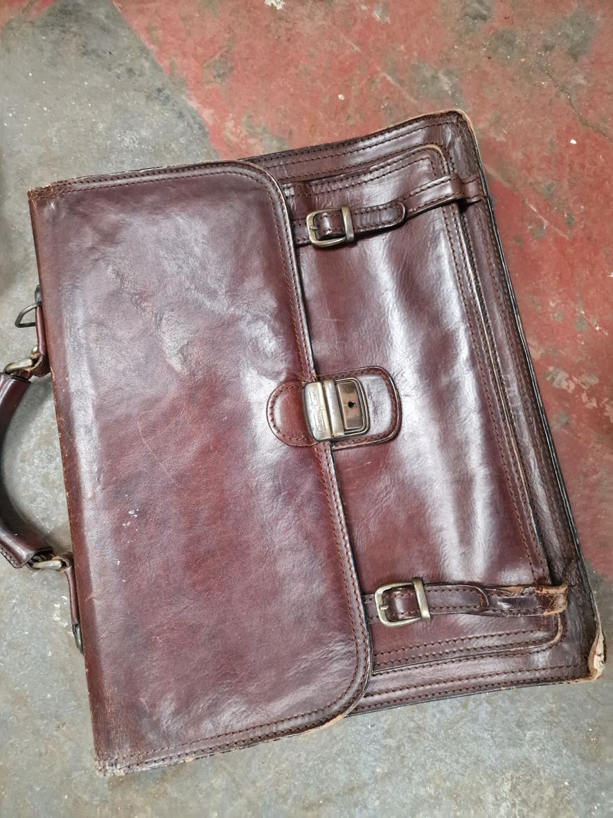 Brief cases, photograph 2