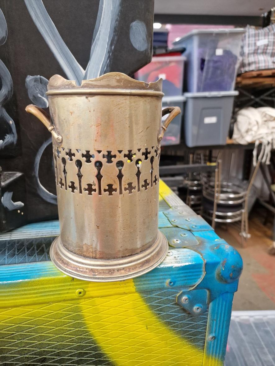 Candle lantern