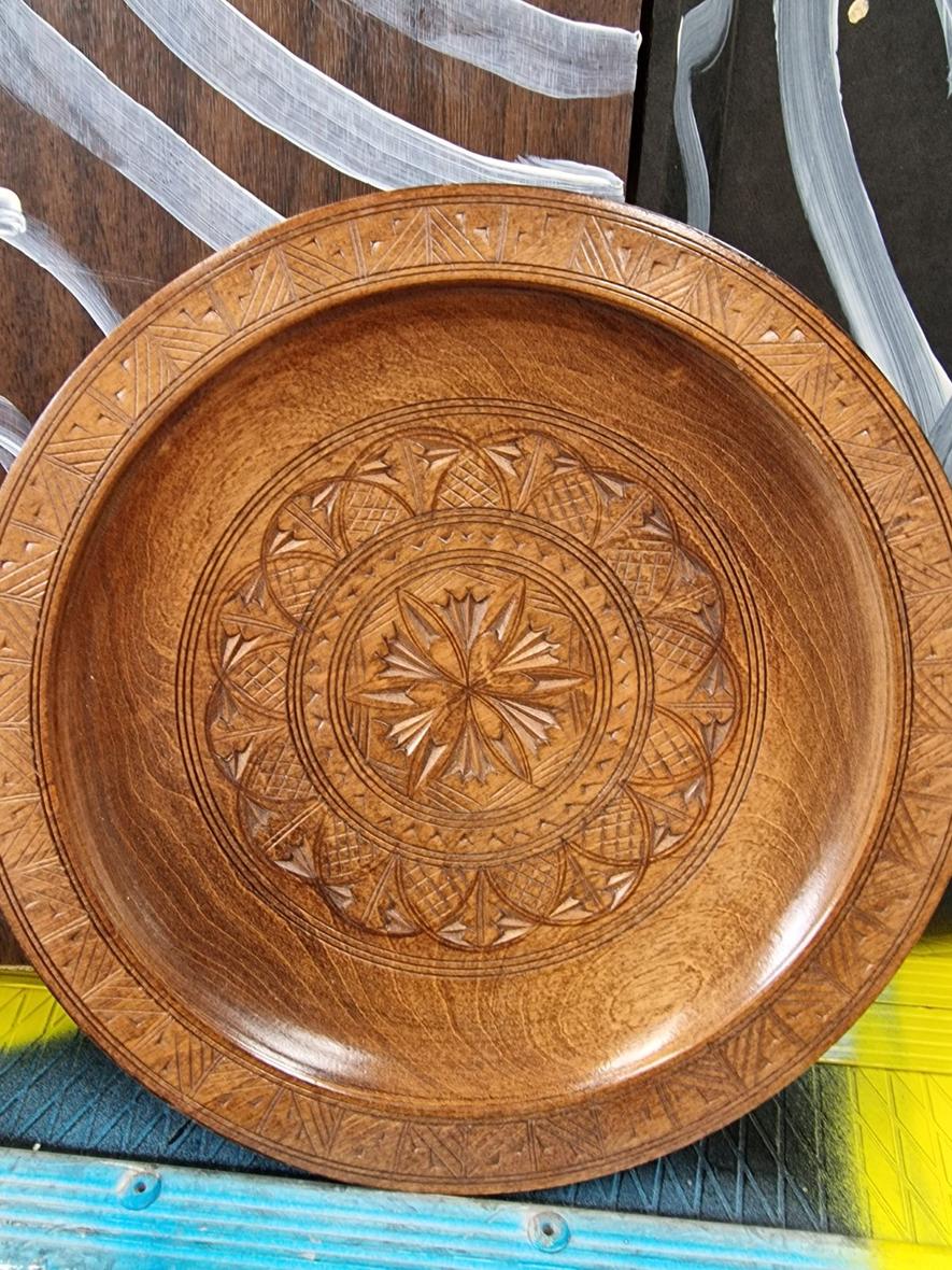 Wooden plate