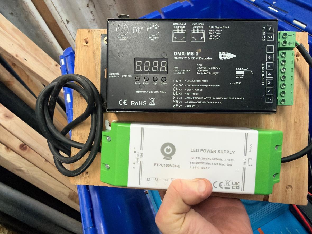 24V 6-way DMX