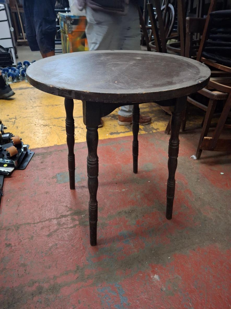 Round table